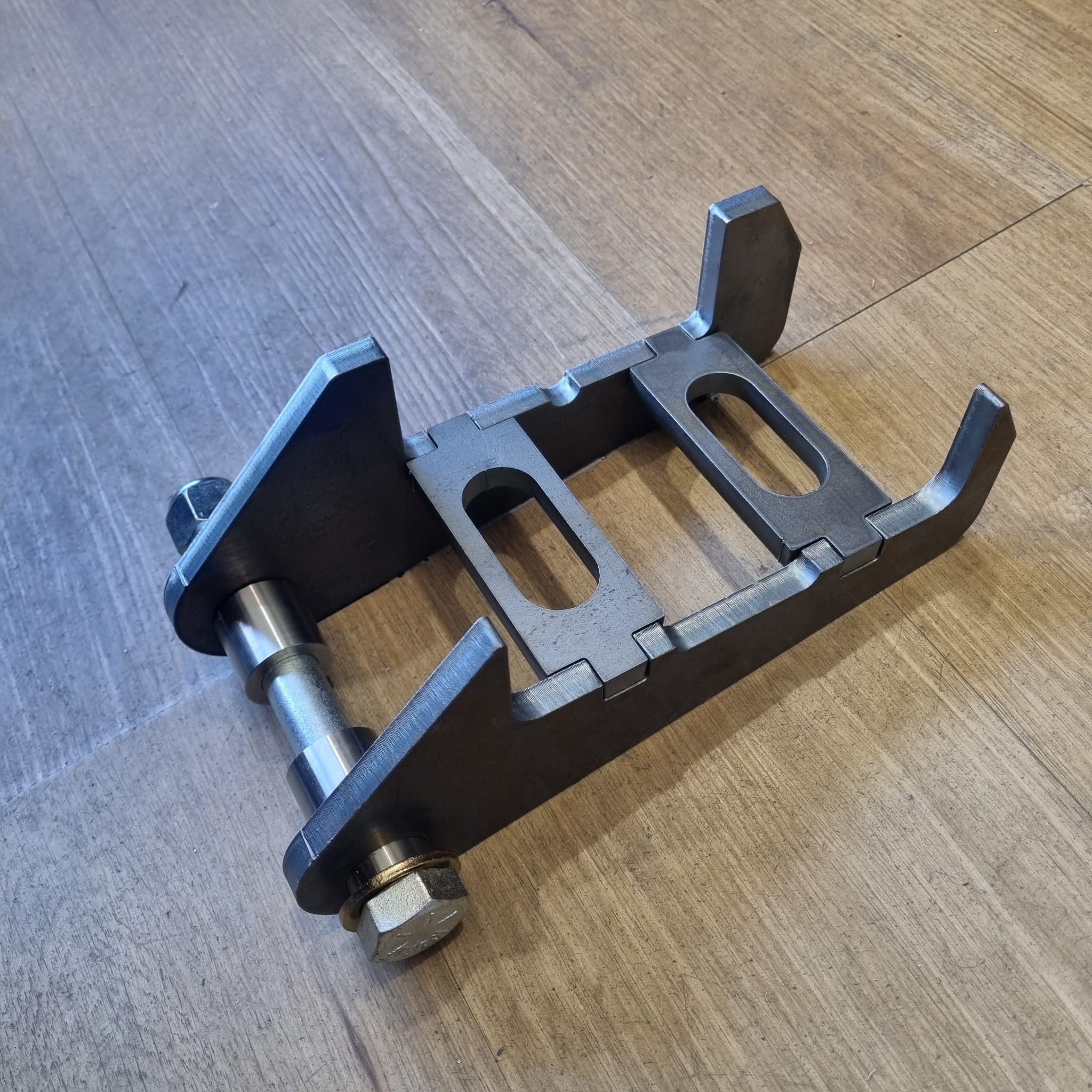 Isuzu NPR/NPS Truck rear lower shock mount kit