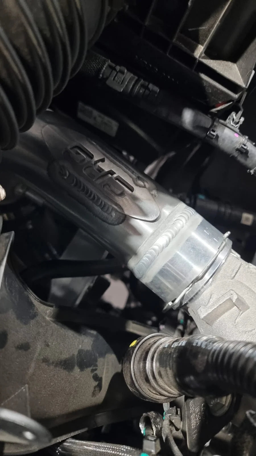 Ford Next Gen Ranger / Everest 2.0L Bi-Turbo Intercooler Pipe