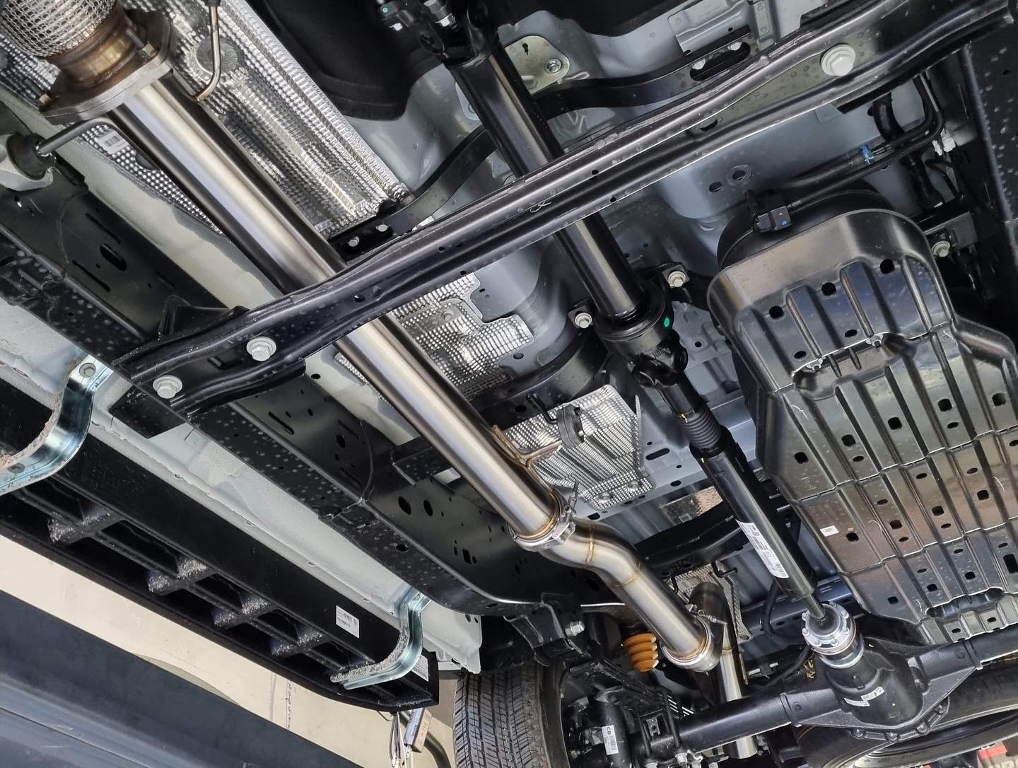 VW Amarok V6 3.0L 23 Onwards 3.5″ DPF Back Straight Through Exhaust System