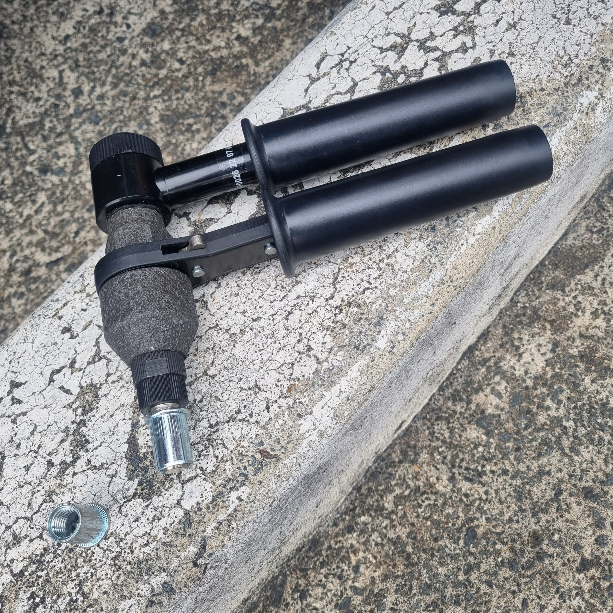 Isuzu NPS Truck 3.5″ Stainless Steel Side Exit Exhaust